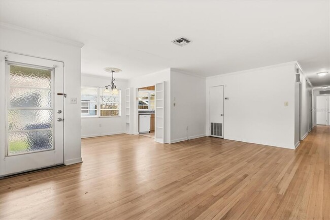 Photo - 1041 N Thornton Ave