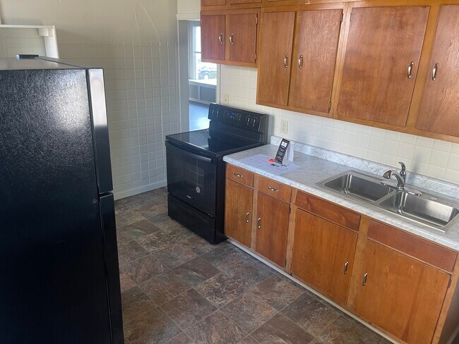 812 Scott Ave Unit 812 Scott