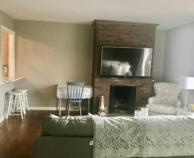 Photo - 4426 Jarboe St Unit 5