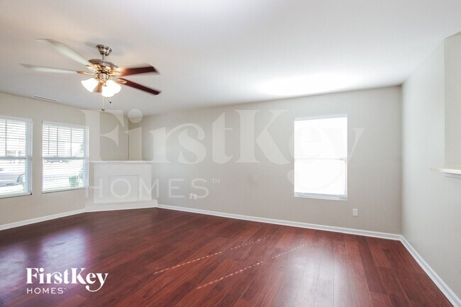 Photo - 1425 Logan Patrick Court