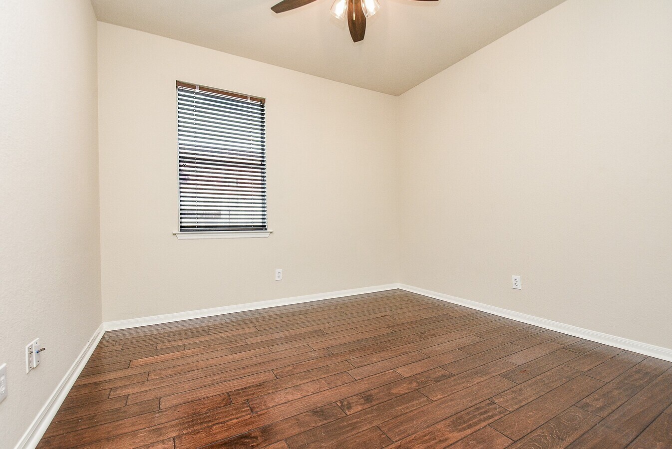 Photo - 9135 Edgeloch Dr