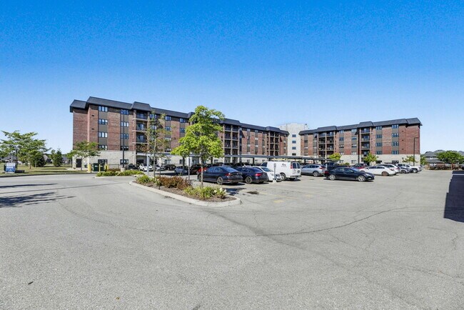 Photo - 325 Lakeview Dr