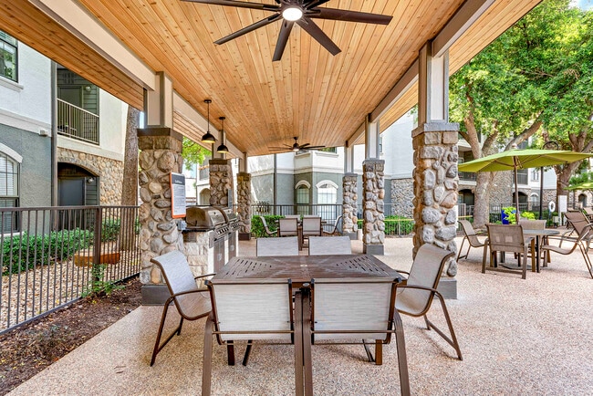 Photo - MAA Quarry Oaks Apartments