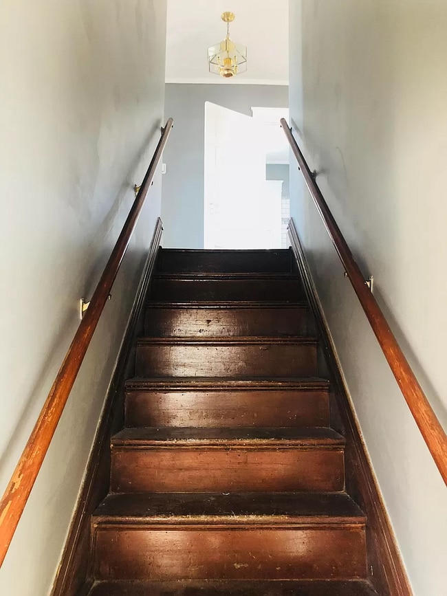 Photo - Beautiful 4 Bedroom / 1.5 Bathroom house