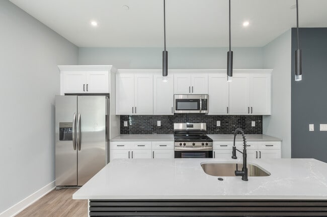 Photo - 631 N Preston St Unit 2