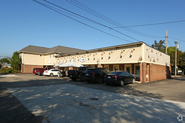 Photo - 696 N Mill St