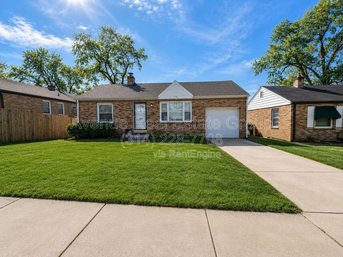 Photo - 7148 Lillian Ave