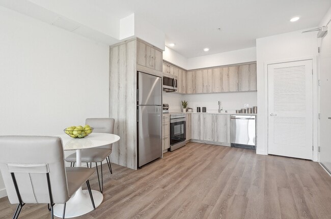 Photo - 224 N Alvarado St Unidad 103A