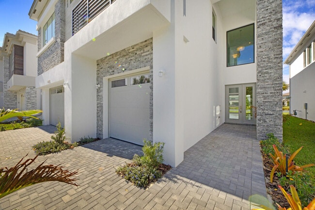 Photo - 8068 Laurel Falls Dr