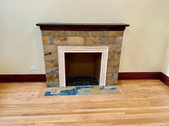 Photo - 1342 N Kedzie Ave Unit 2R