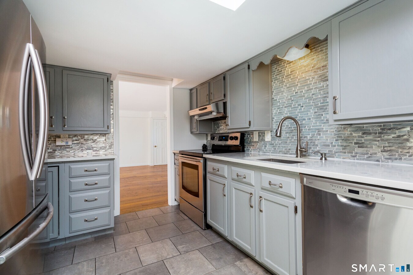 Photo - 437 Hulls Farm Rd