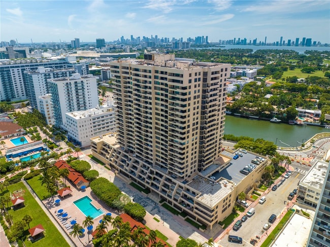 Photo - 2555 Collins Ave Unit 808