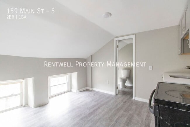 Photo - 159 Main St Unit 5