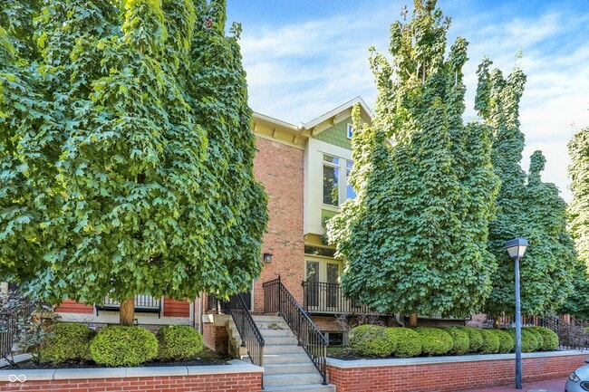 Photo - 529 E New York St Rental