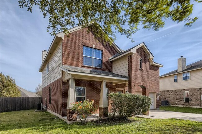 Photo - 1104 Canoe Cove