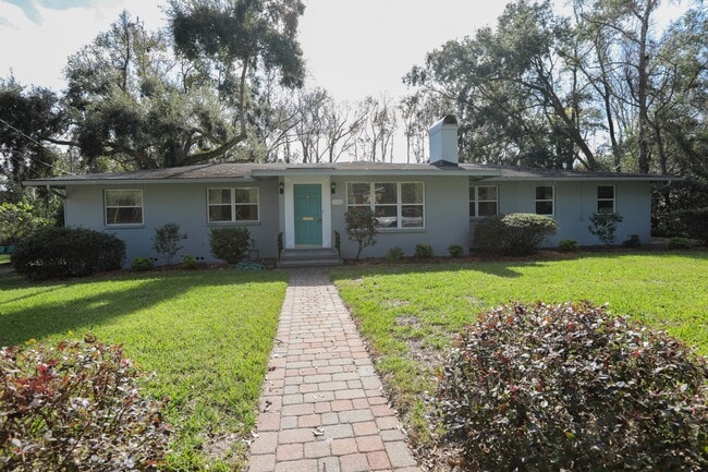 Photo - 2240 Jose Cir W House