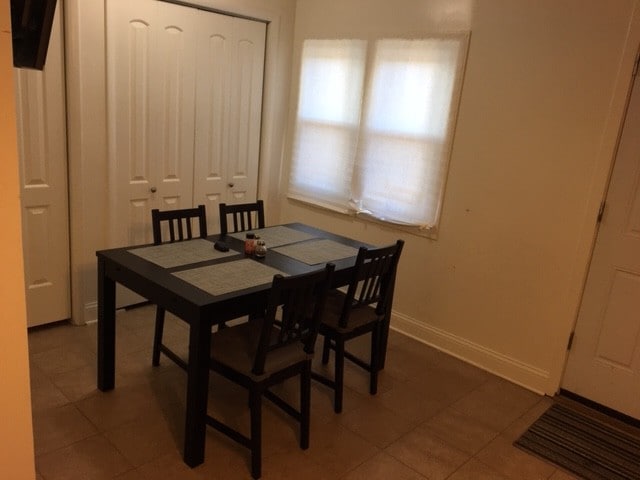 Photo - 4555 W Wellington Ave Unidad 2