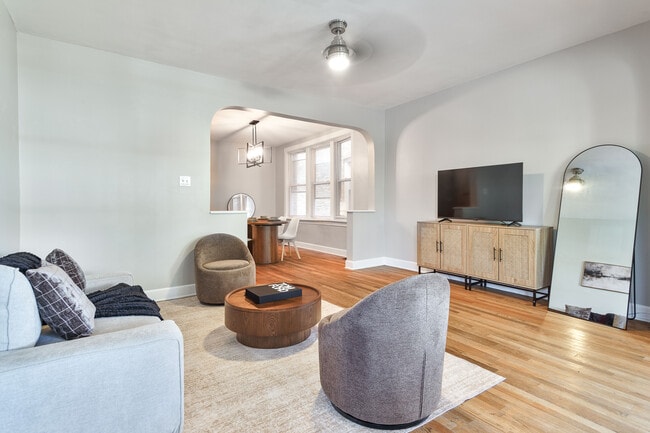 Photo - 3617 N Whipple St Unit 1