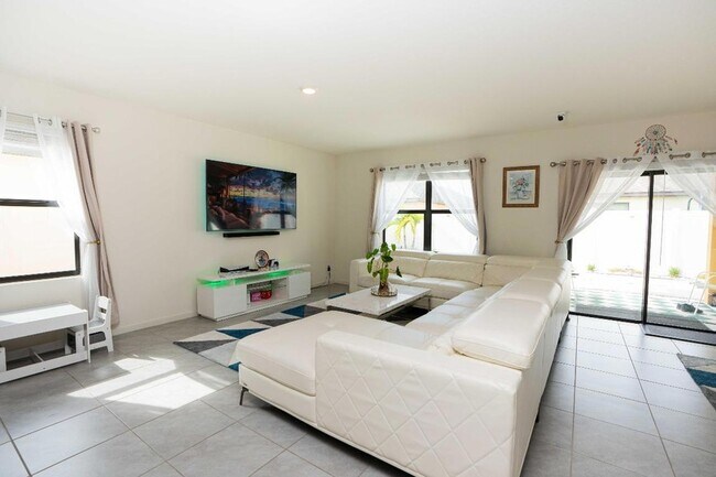 Photo - 5322 Delight Dr