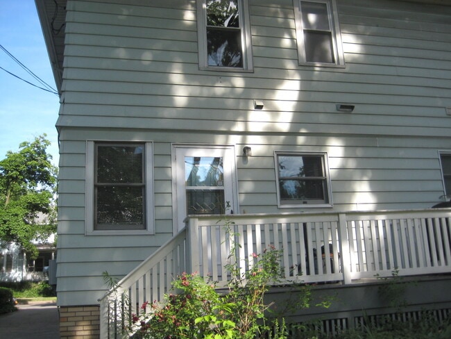 Photo - 280 S Goodman St
