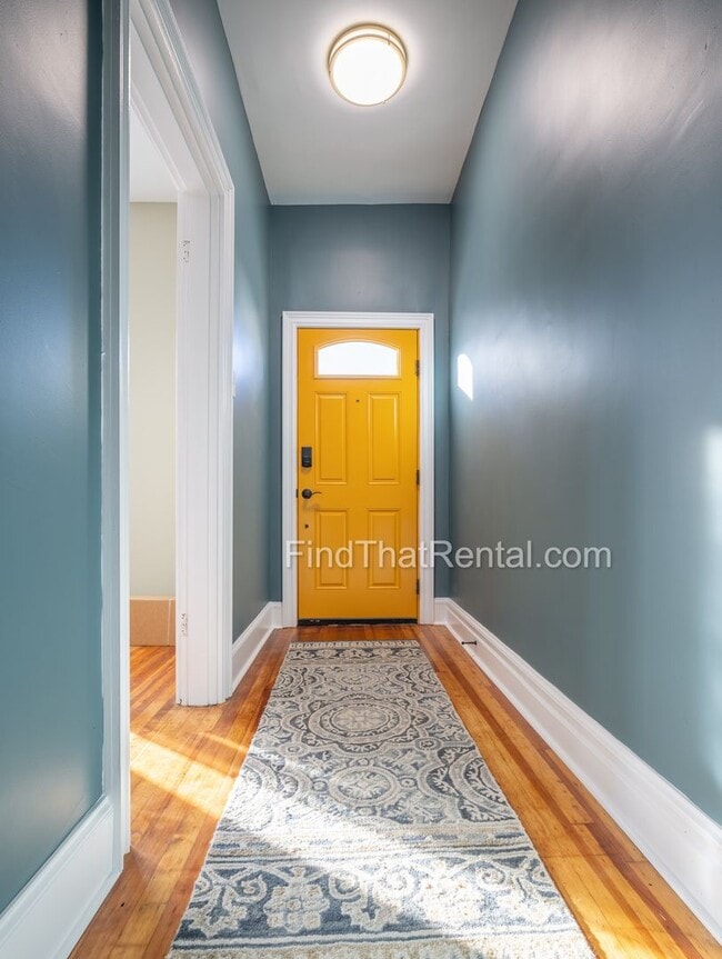 Photo - 423 N Bedford St