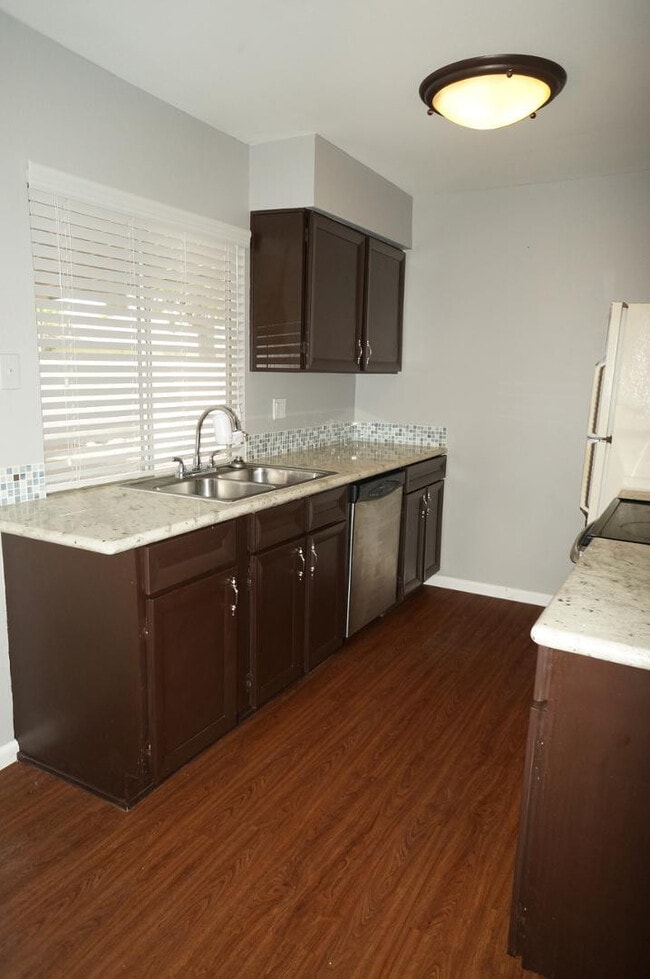 Photo - 2139 W Enid Ave