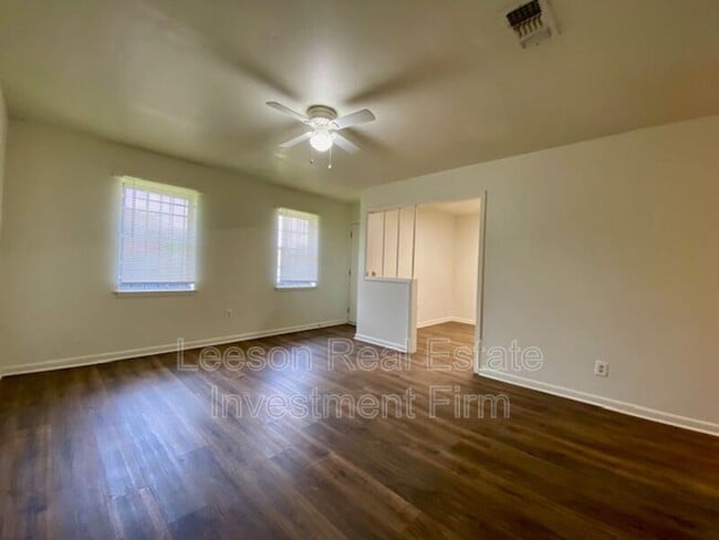 Photo - 134 S Greenbrook Loop