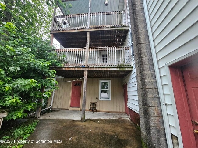 Photo - 14 Kulp Ave
