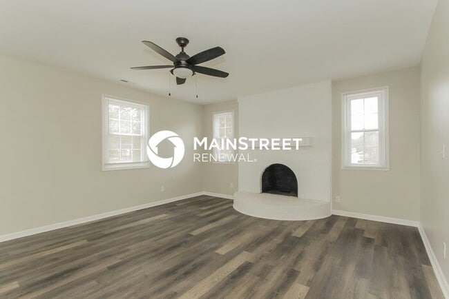 Photo - 2 Bedroom Pet-Friendly Home in CHARLOTTE, ...