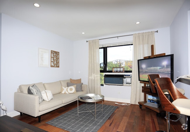 412 Bronx River