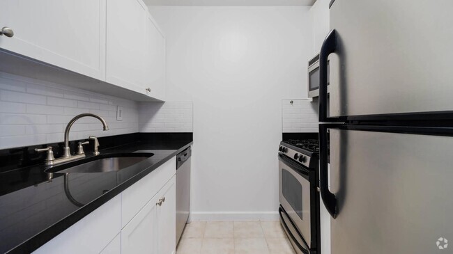 Building Photo - 180 Riverside Blvd Rental
