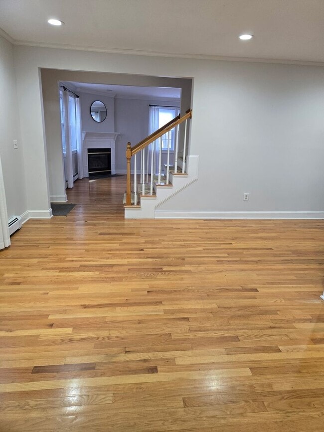 Photo - 5 Hillside Ave Unit 5B Hillside Ave