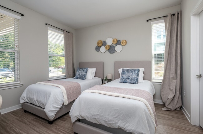 Photo - 110 Addison Rd Unit ID1223268P