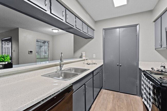 Harwell Apartments