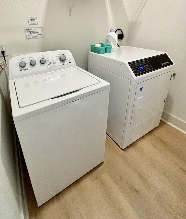 Photo - 114 Fitzgerald Dr Unidad SI FL3-ID1039080P