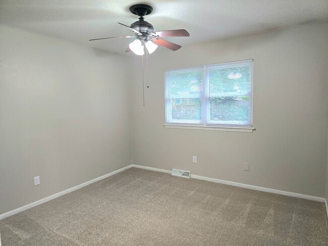 Photo - 5814-5816 NW Walnut Ct Unit 5814