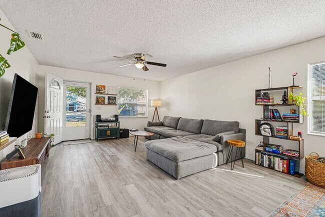 Photo - 4440 W Pintor Pl