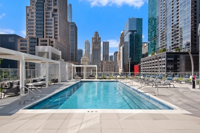 Piscina - 465 North Park