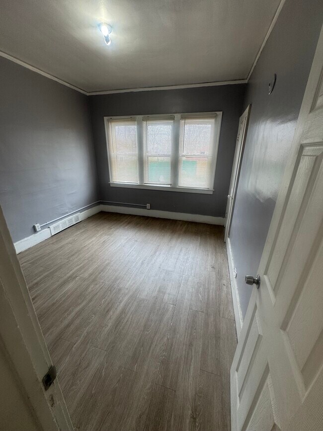 Photo - 11346 Belleterre St