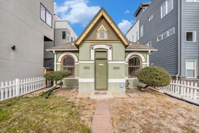 Building Photo - 2825 W 25th Ave
