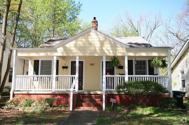 Building Photo - 907 Lancaster St Unit 2 Rental