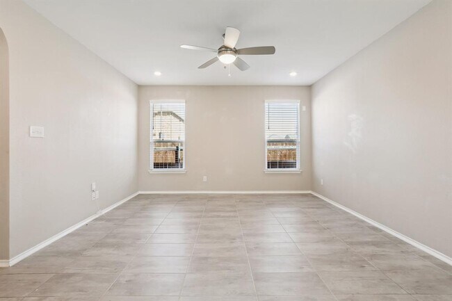 Photo - 17117 Gibbons Path