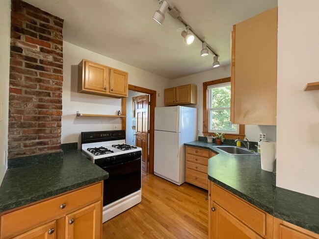 Photo - 81 Tremont St Unit 3