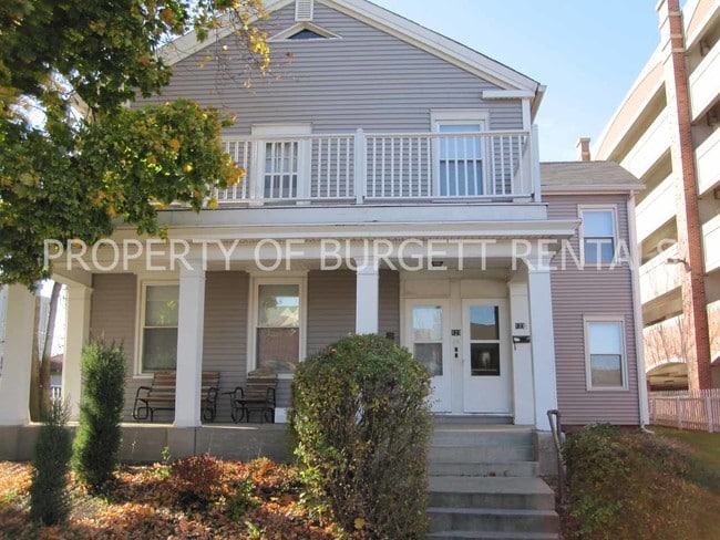 123 Andrew Pl Unit 123.5