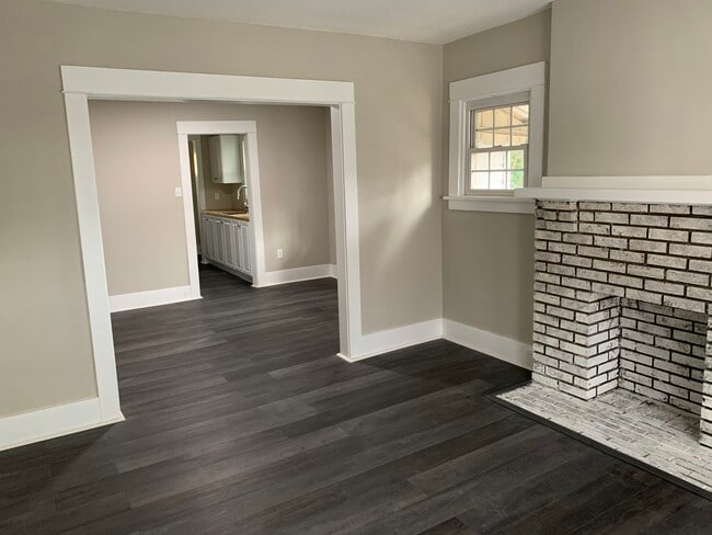 Photo - 526 Holmes Ave