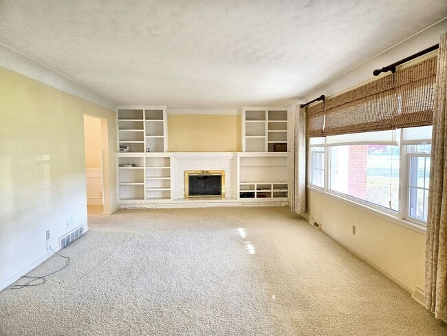 Photo - 6179 Plainfield Ave