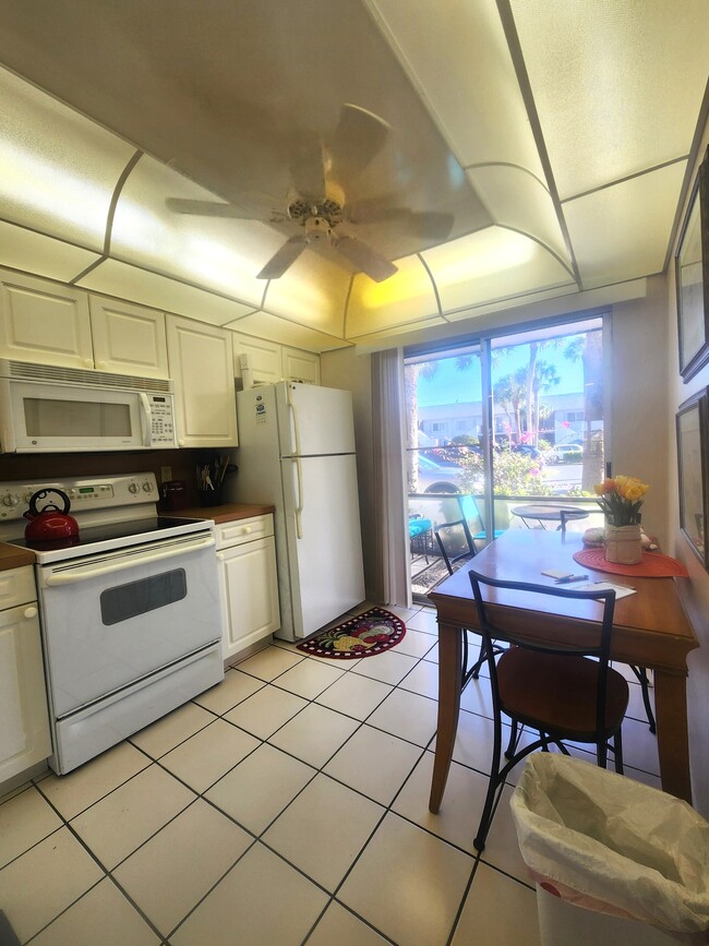 4069 Northlight Dr