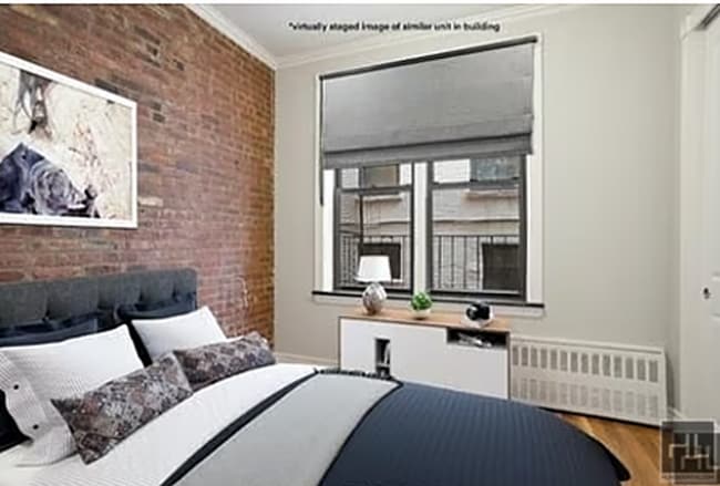 Photo - E 25TH ST. Unidad 4F