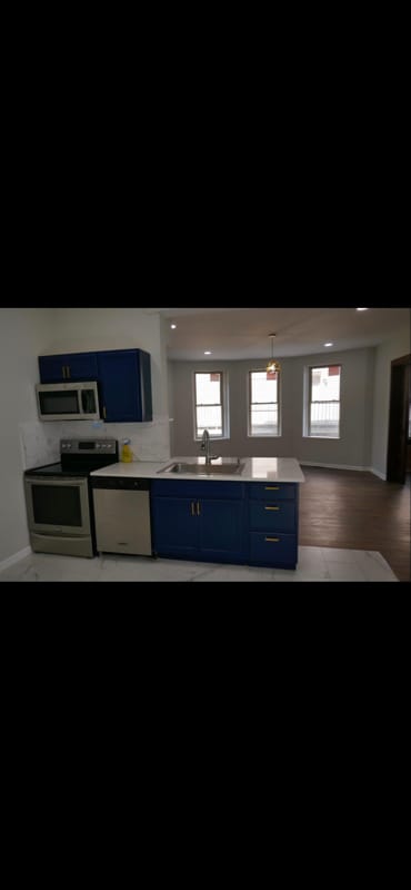 Photo - 875 Lexington Ave