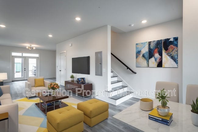 Photo - 1873 S Watkins St